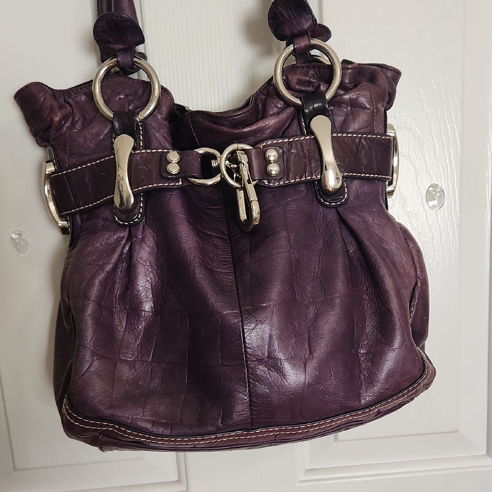 B Makowsky Elegant Purple Leather Women's Bag